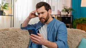 لماذا يتجاهلك من تحب بعد الاهتمام وكيف تستعيد التواصل مع الشيخ عمر